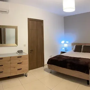 Spinola Bay - St Julians Near Beach Prime Location Appartamento