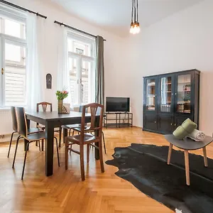 grand-soho-ii-apartment.vienna-besthotels.com/